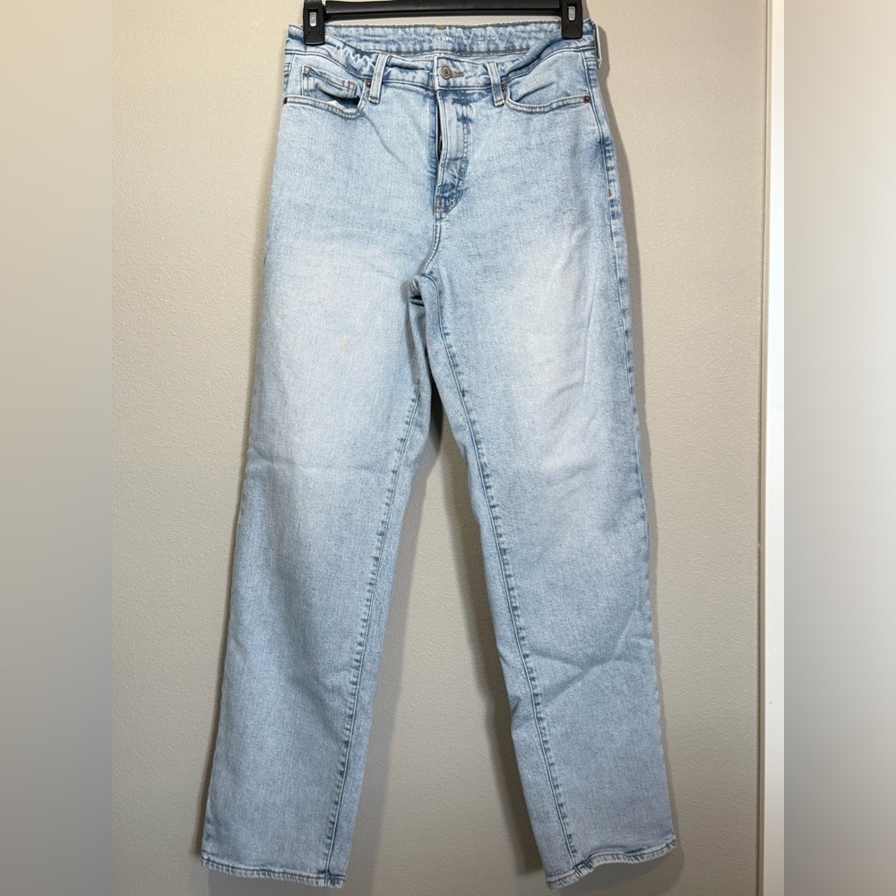 Old Navy Women's Light Blue Straight Leg Jeans, size 10 Long/Tall